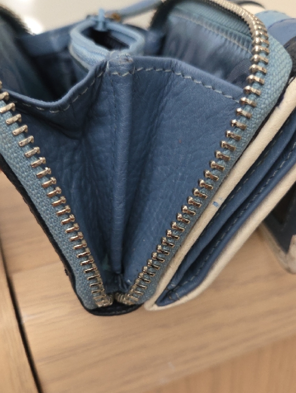 Rare VintageBrighton Barbados Double Flap Trifold Blue & White Leather Wallet - Picture 8 of 14